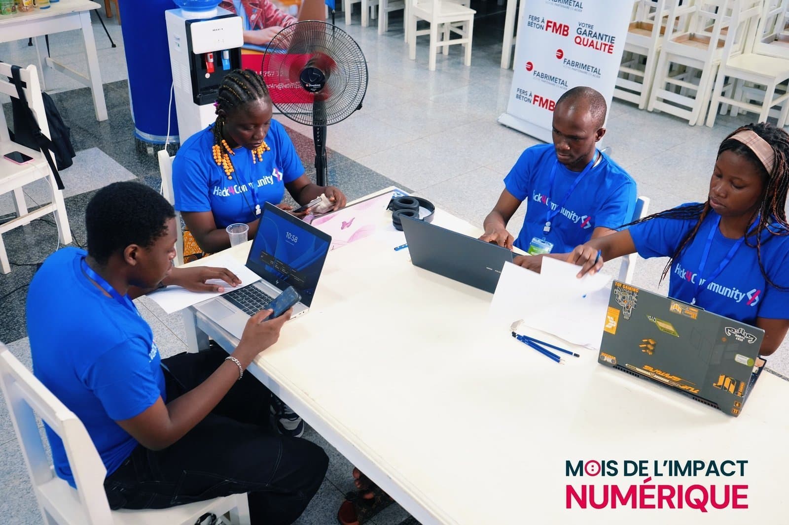 Équipe BitSquad au hackathon Hack4Community